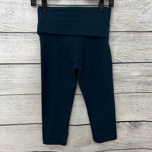 Kindred Bravely Francesca Maternity/Postpartum Support Capri Leggings - Picture 2 of 2